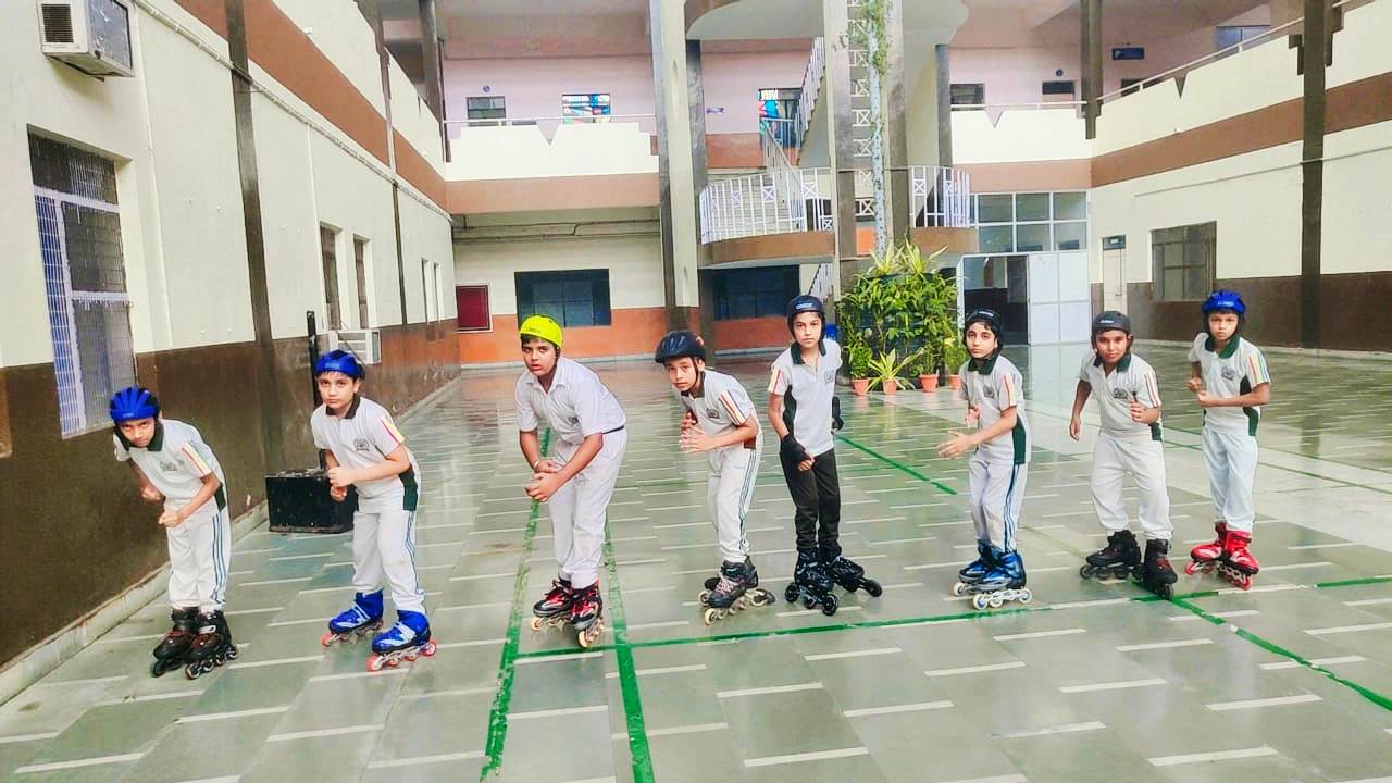 Inter-House Skating Competition for students of Grades 1st to 5th.