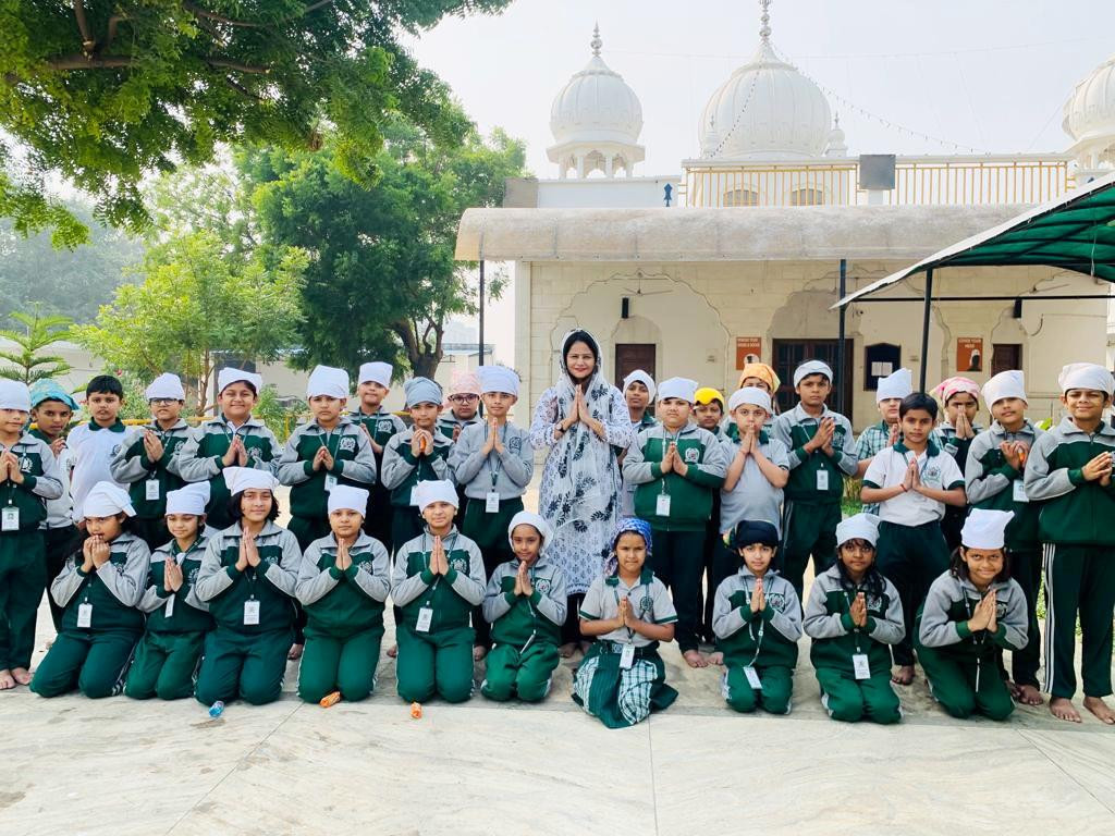 Spiritual trip to Gurudwara Shri Guru Kalgidhar Singh Sabha