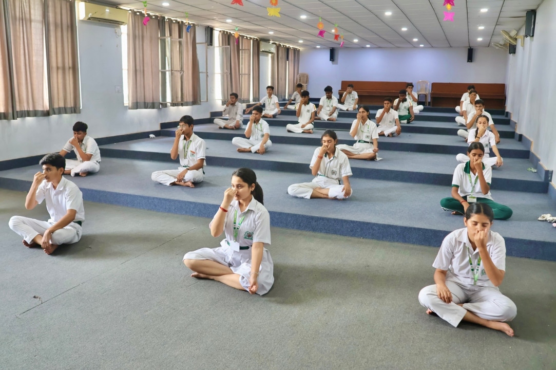 We're excited to share the transformative impact of our recent mindfulness workshop with renowned therapist Hima Chugh