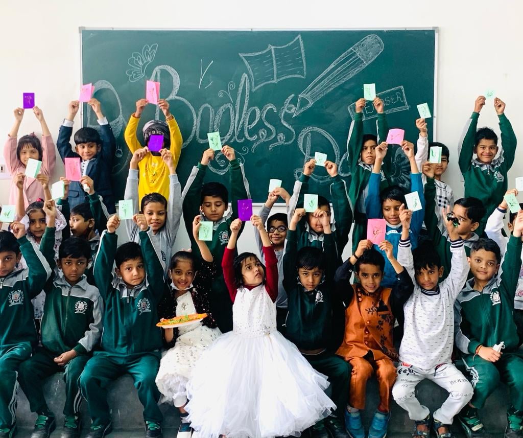 Delhi World Public School organized a fun activity week for the students called "BAGLESS WEEK".